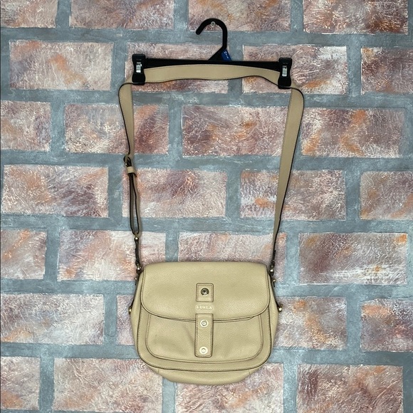 Furla: Genuinely Leather Purse - Picture 1 of 11